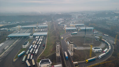 Австрийското вътрешно министерство: "Да" за въздушен Шенген, разговори за сухопътен не се водят. По-късно втвърди тона