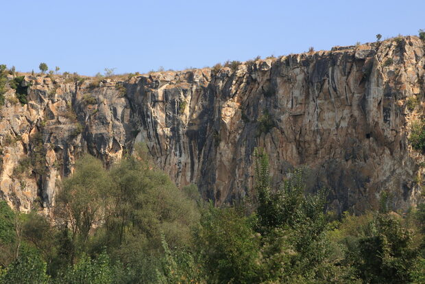 По стъпките на монасите в Русенски Лом