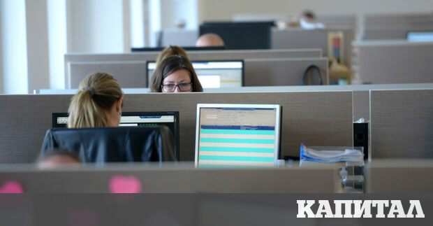 Средната брутна месечна заплата в IT сектора е достигнала 4857