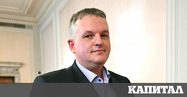 Профил доц д р Антон Тонев е народен представител от Варна