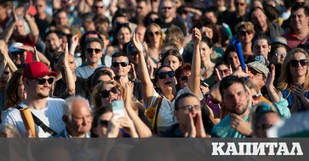 За първи път в новата българска история правителство беше успешно