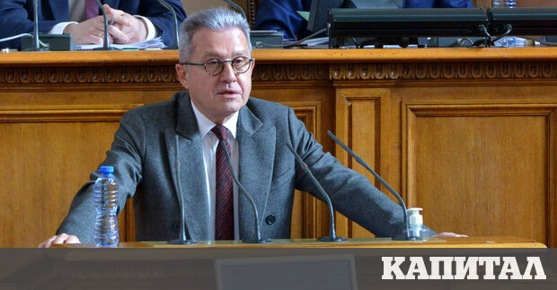 Пеевски има срещи с избиратели абсолютно всеки ден дали