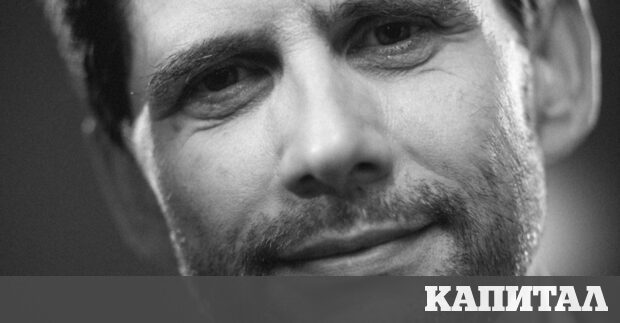 Когато вървите към Моста на влюбените откъм НДК ще ви