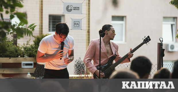 Стълбите между улиците Московска и Будапеща винаги са изглеждали като