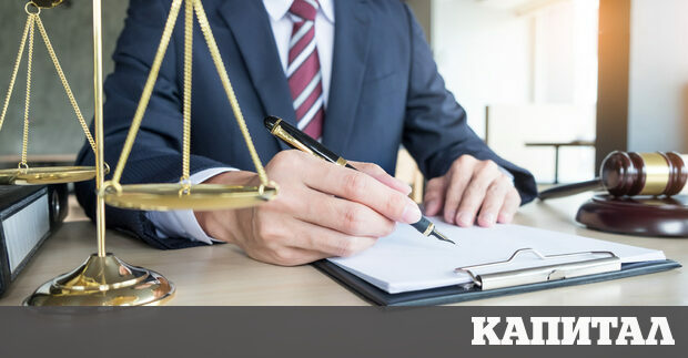 Едната посока е инвеститорите да търсят защита предимно от националния