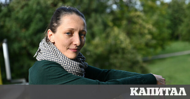 Детството и тийнейджърските години на актрисата са отдадени на футбола