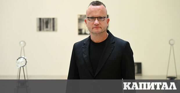 В средата на 90 те години Валтер Зайдл е студент във