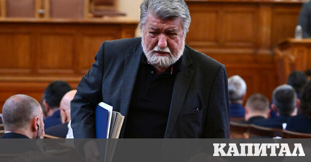 Умението на Вежди Рашидов да минава между капките на всеки