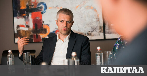 ЦИТАТИ Трябва да мине време да минат години и мандати