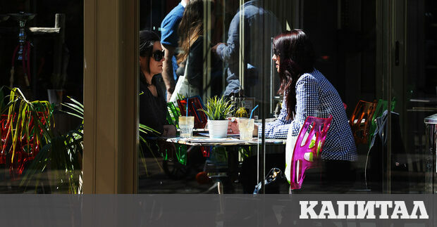 Получените бакшиши да се облагат с данък и осигуровки предлага