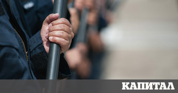 Знаеш ли колко са ме снима̀ли такива като тебе Следва