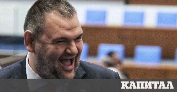 В края на миналата седмица Пеевски обяви че ще се